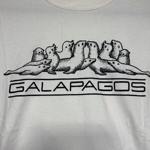 Vintage 90s‎ Galapagos Blue Foot Boobie T-Shirt Sz Medium Nomada White